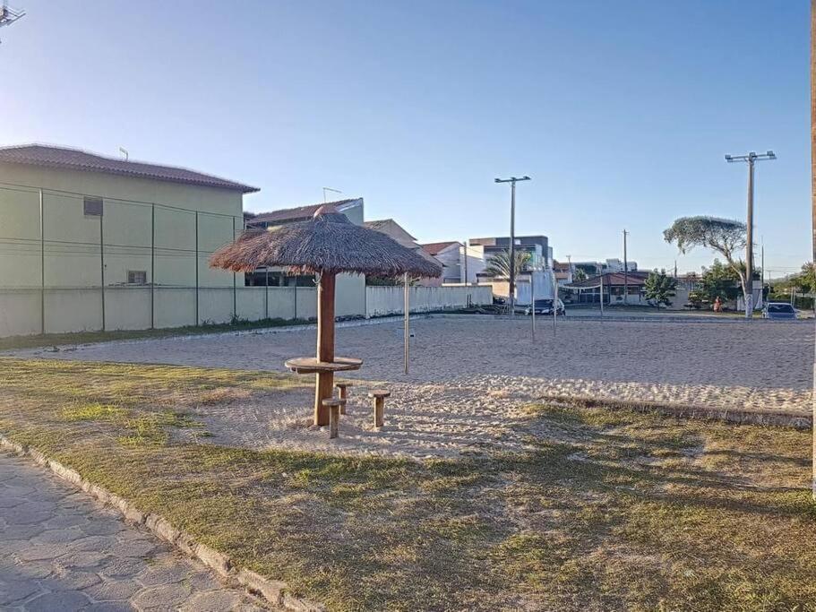 Casa Com Piscina, Churrasqueira E Ar Condicionado Em *
