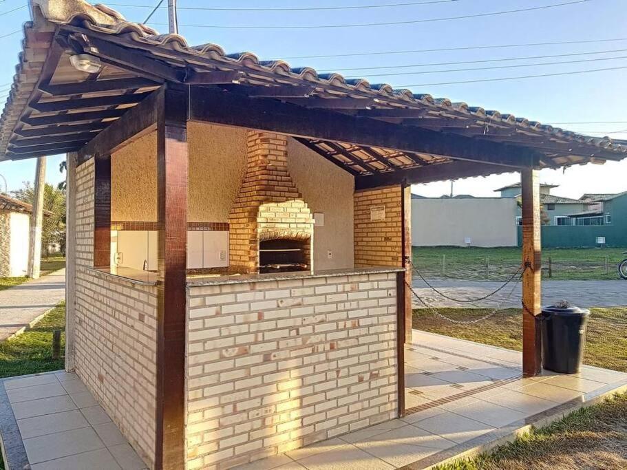 Casa Com Piscina, Churrasqueira E Ar Condicionado Em *
