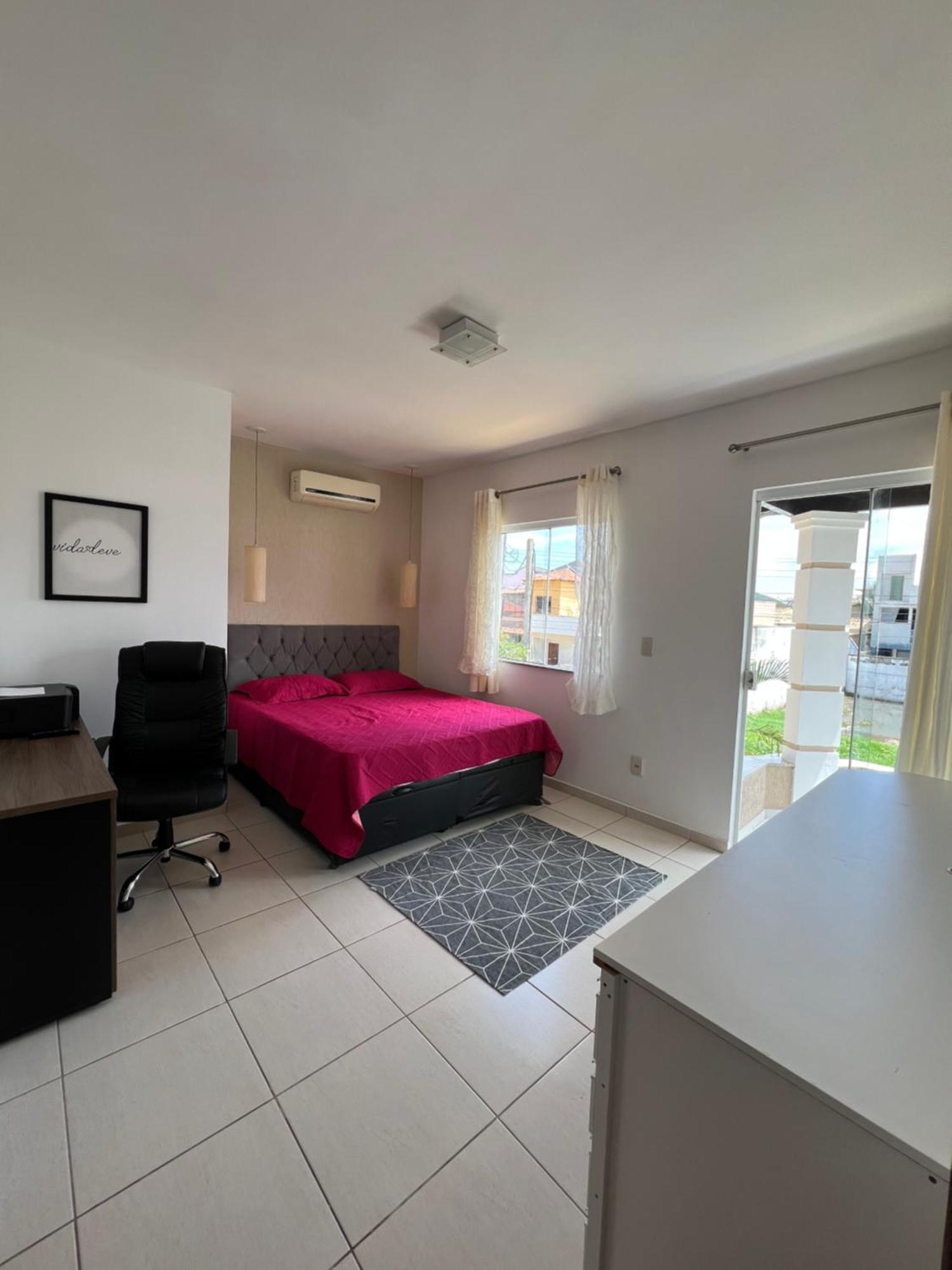 Casa Com Piscina, Churrasqueira E Ar Condicionado Em Holiday home